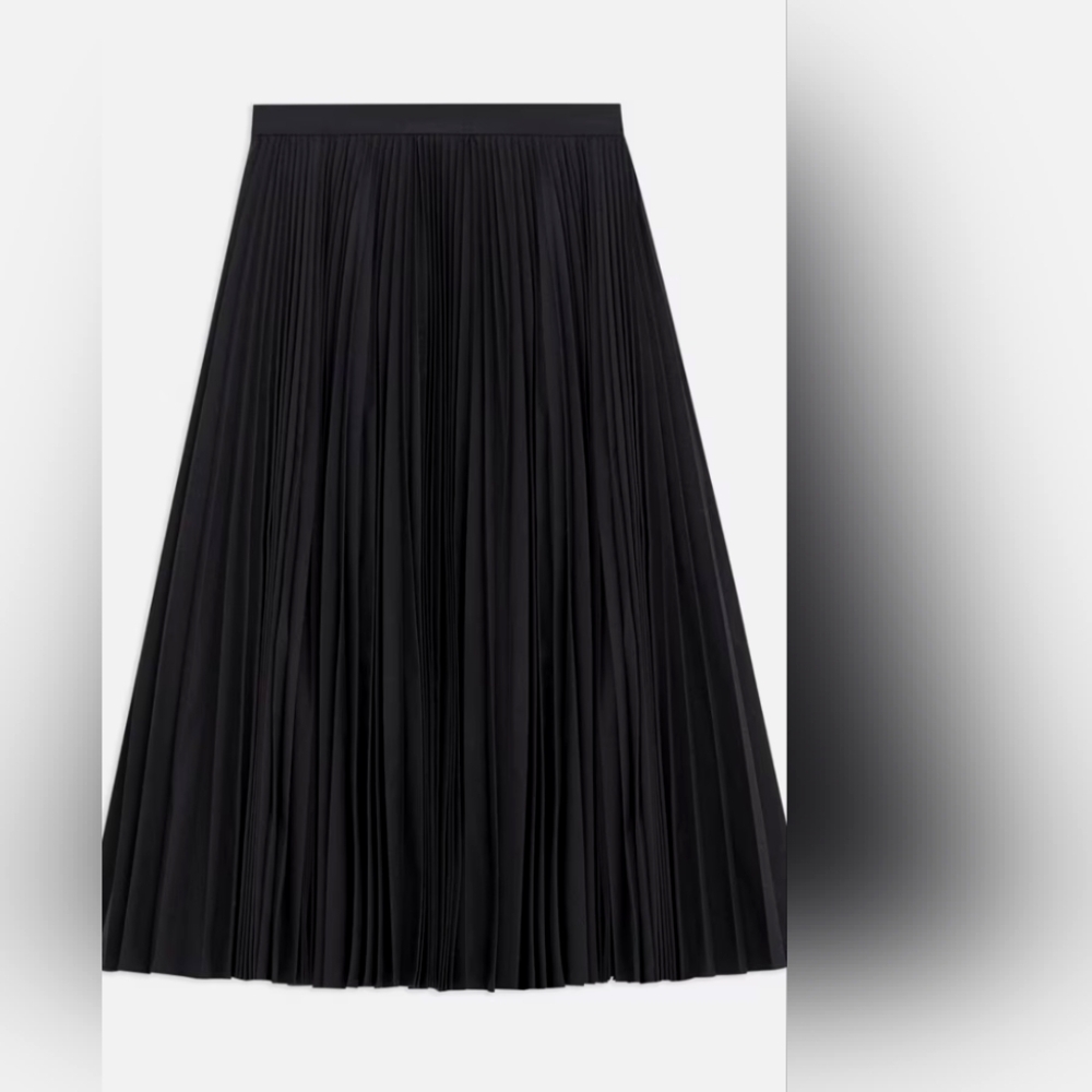 Theory Pleated Midi Skirt in Sleek Poplin